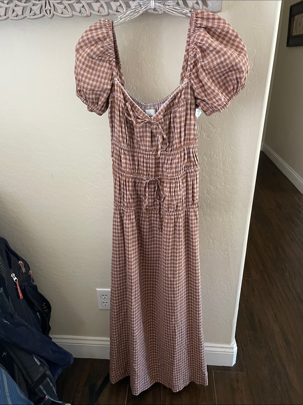 NWT REFORMATION Rhett Gingham Puff Dress - Picture 7 of 10